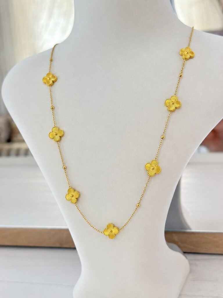 Clover Flower Necklace