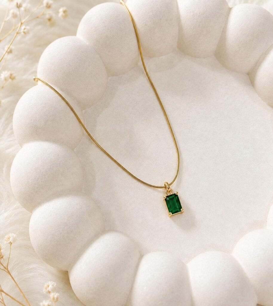 Emerald Green Pendant Necklace